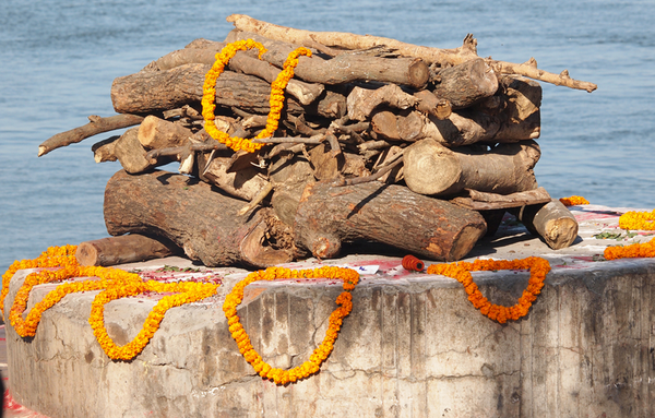 Open air cremation